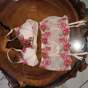 Victoria secret zet use good condition size bra34C thong  small